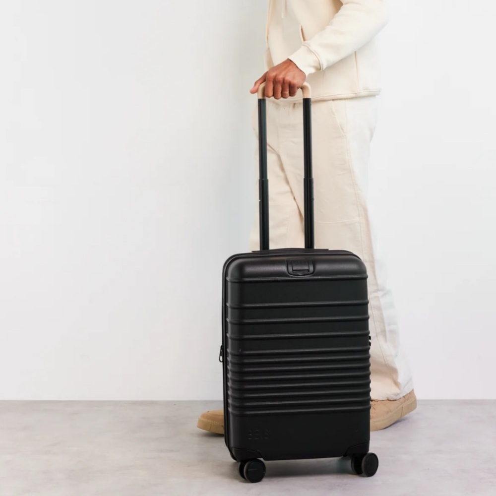 BNWT Beis Carry-On Roller Suitcase in Black